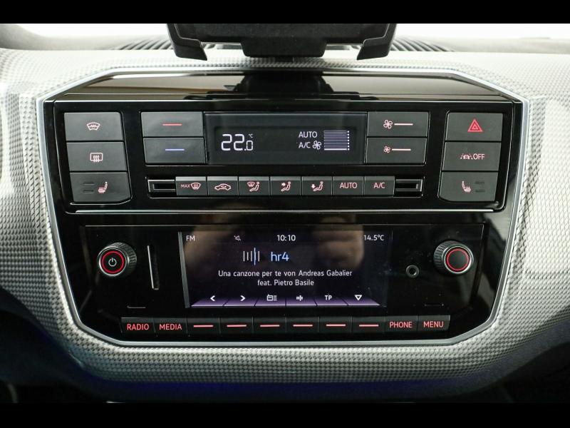 Volkswagen e-up! move up! – image 13 of 25