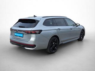 Volkswagen Passat Variant R-Line – image 2 of 17