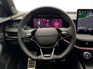 Škoda Superb Sportline – image 8 of 17