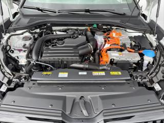 Škoda Superb Sportline – image 16 of 17