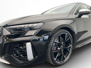 Audi RS 3 Sportback – image 13 of 18