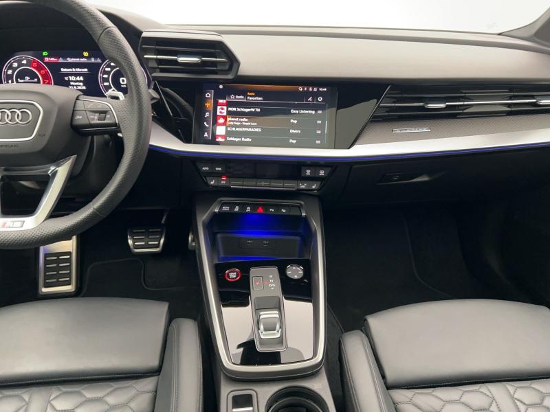 Audi RS 3 Sportback – image 7 of 18