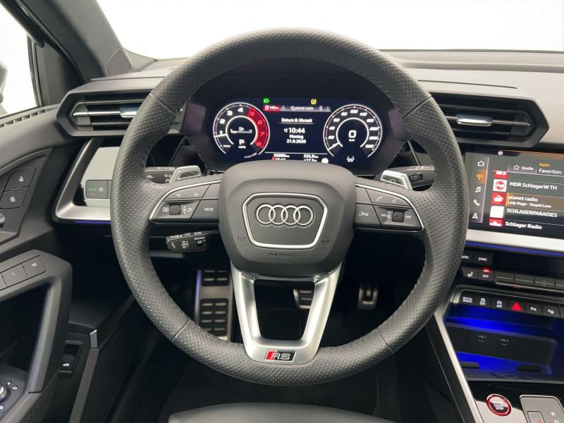 Audi RS 3 Sportback – image 8 of 18