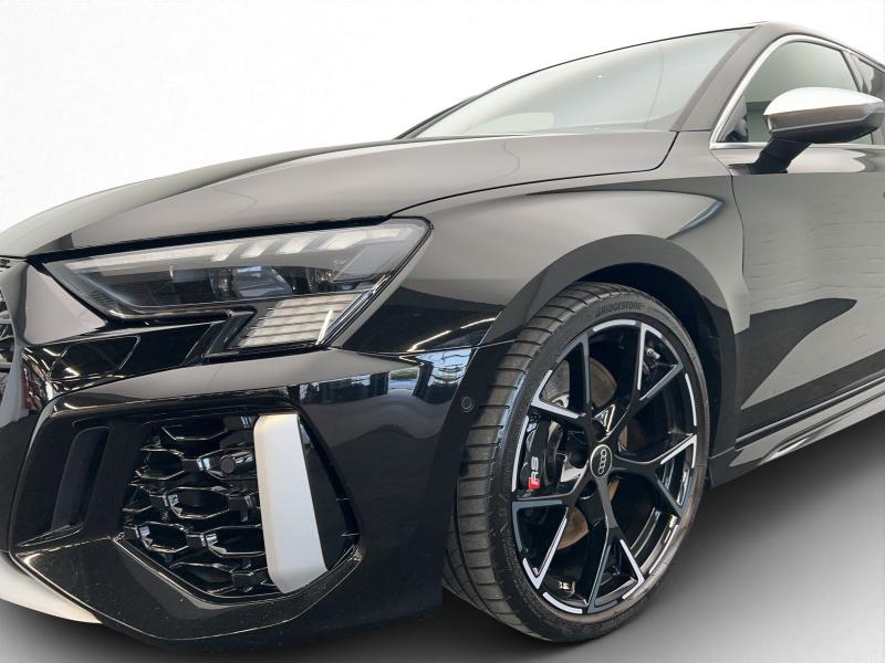 Audi RS 3 Sportback – image 13 of 18