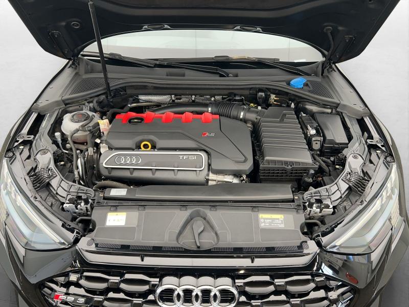 Audi RS 3 Sportback – image 16 of 18