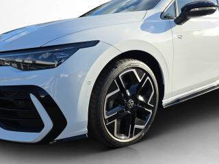 Volkswagen Golf Variant R-Line – image 12 of 23