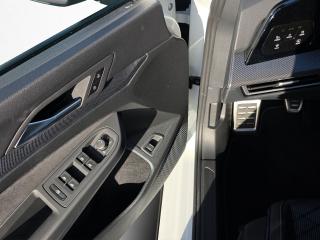 Volkswagen Golf Variant R-Line – image 13 of 23