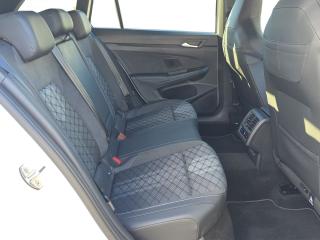 Volkswagen Golf Variant R-Line – image 15 of 23