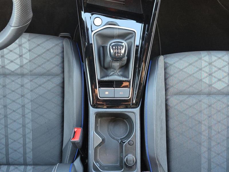 Volkswagen Golf Variant R-Line – image 7 of 23