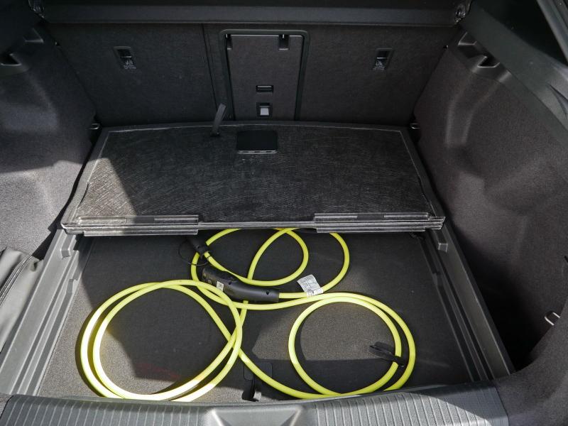 Cupra Tavascan VZ – image 23 of 24
