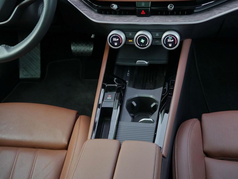 Škoda Superb L – image 7 of 24