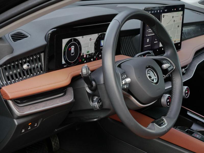 Škoda Superb L – image 19 of 24