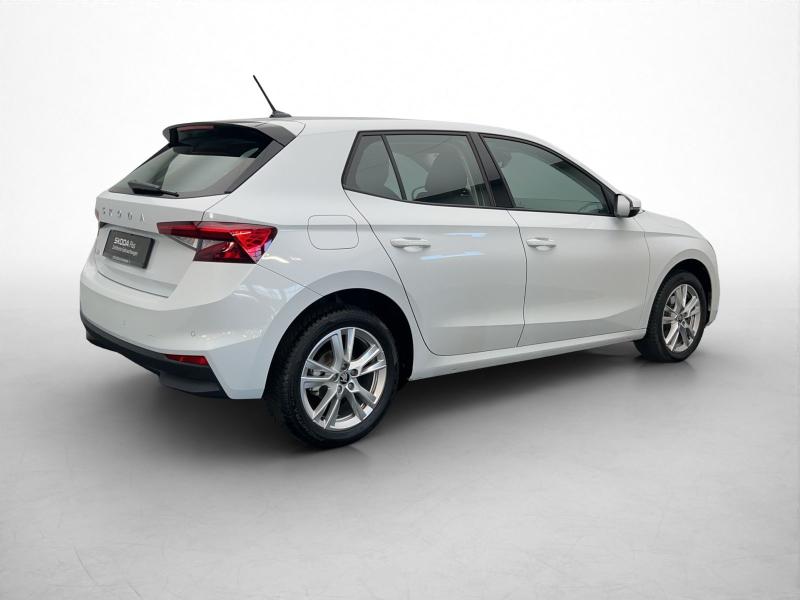 Škoda Fabia Selection – image 2 of 17