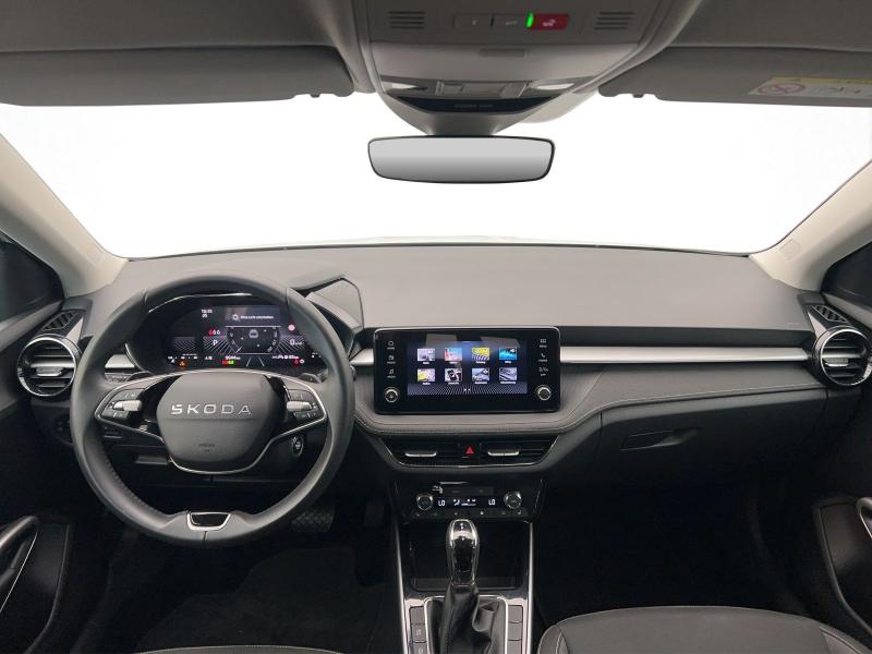Škoda Fabia Selection – image 5 of 17
