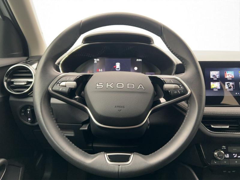 Škoda Fabia Selection – image 8 of 17