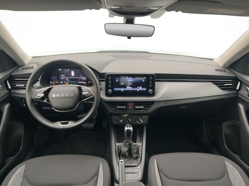 Škoda Kamiq Essence – image 5 of 17