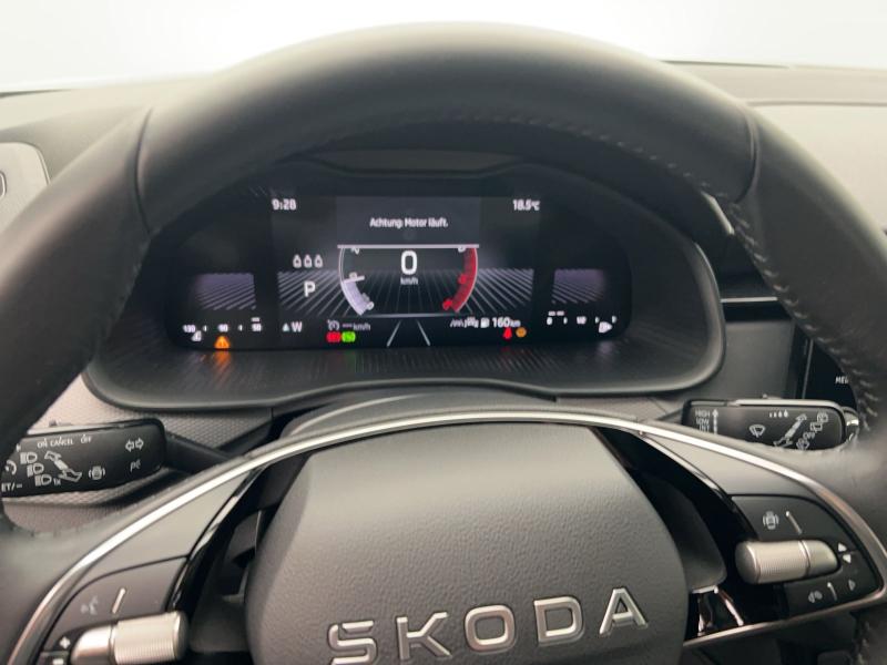 Škoda Kamiq Essence – image 9 of 17