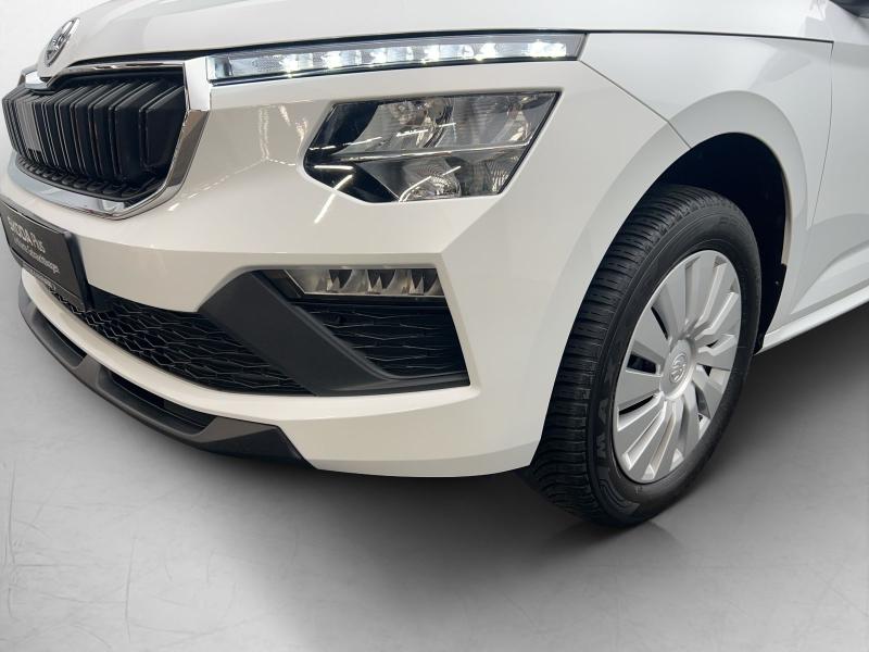 Škoda Kamiq Essence – image 13 of 17