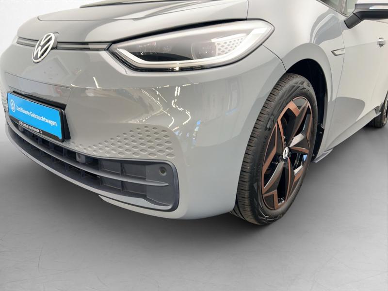 Volkswagen ID.3 Pro Performance – image 13 of 17