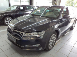 Škoda Superb Style – image 1 of 8
