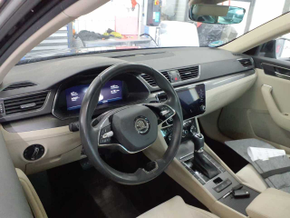 Škoda Superb Style – image 8 of 8