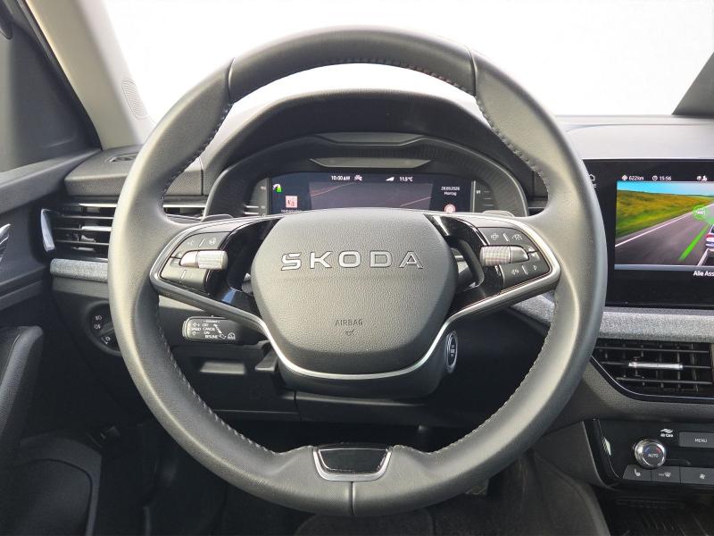 Škoda Kamiq Selection – image 8 of 25