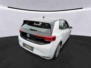 Volkswagen ID.3 Pro Performance – image 2 of 8