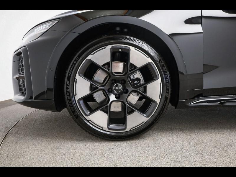 Audi A6 allroad quattro – image 7 of 15