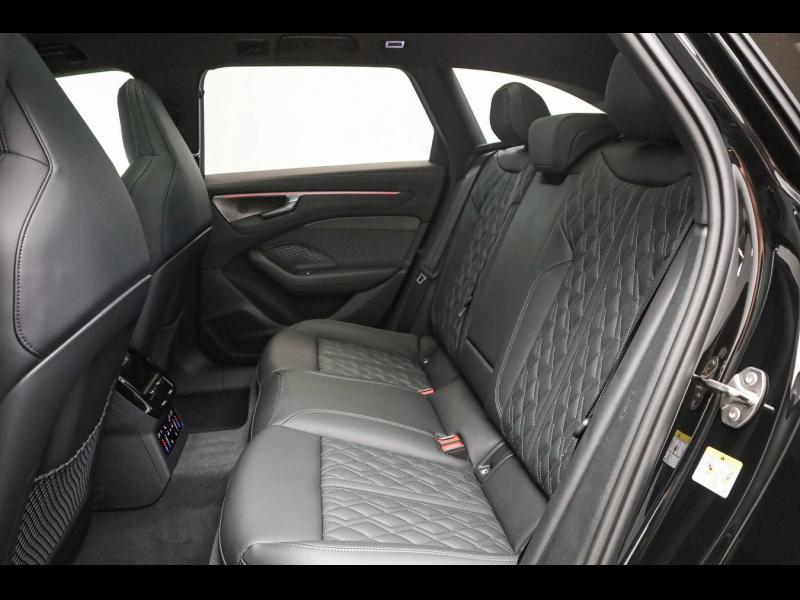 Audi A6 allroad quattro – image 12 of 15