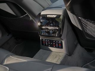 Audi A6 allroad quattro – image 17 of 25