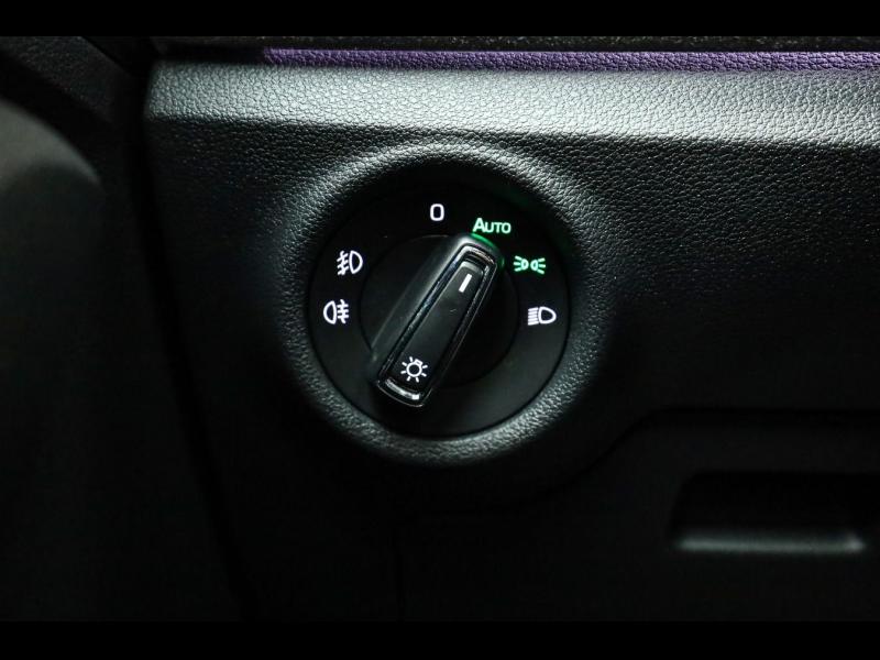 Škoda Kamiq Tour – image 17 of 25