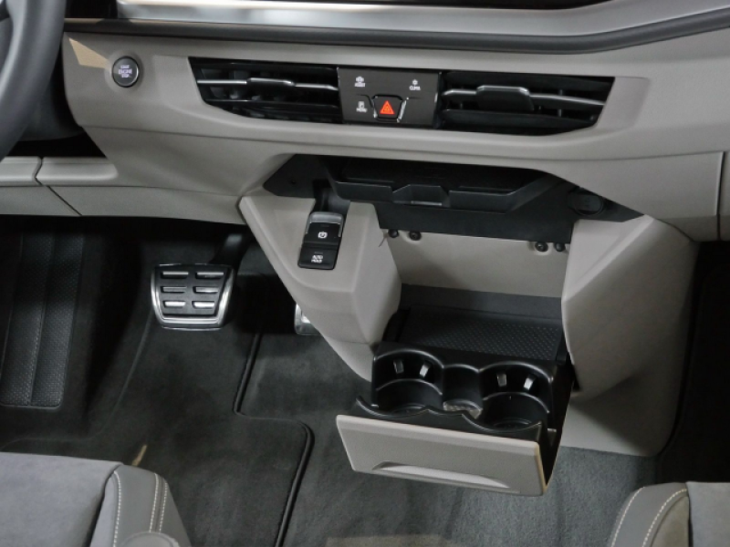 Volkswagen T7 Multivan LIFE – Bild 11 von 21