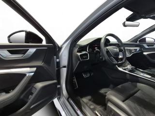 Audi RS 6 Avant – image 12 of 17
