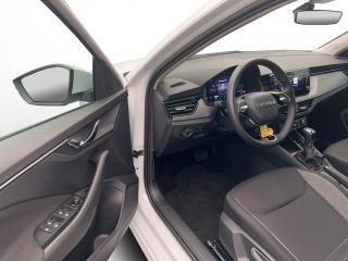Škoda Kamiq Essence – image 13 of 16