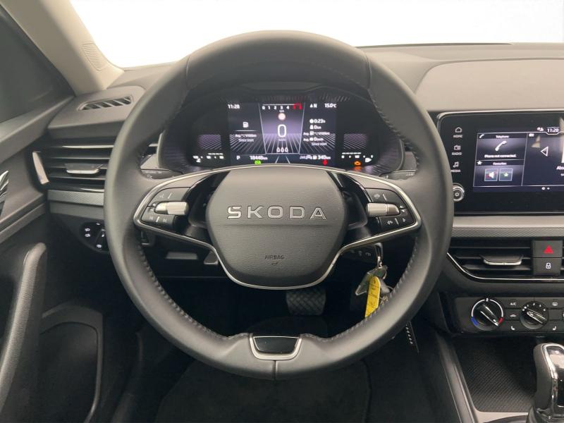 Škoda Kamiq Essence – image 7 of 16