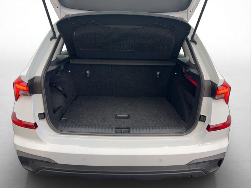 Škoda Kamiq Essence – image 10 of 16