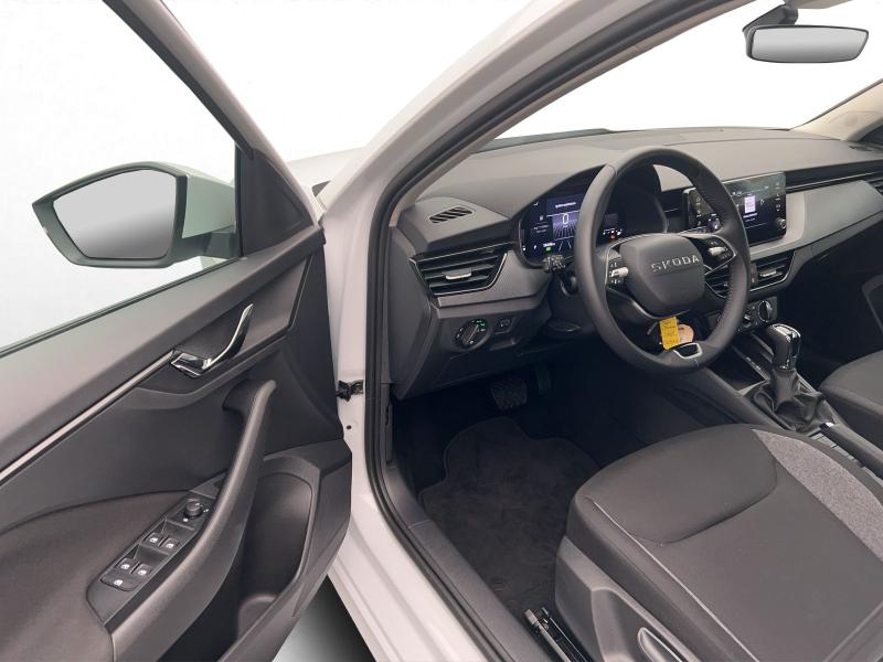 Škoda Kamiq Essence – image 13 of 16