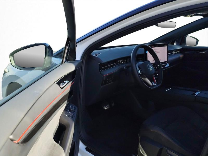 Volkswagen ID.7 GTX – image 14 of 24