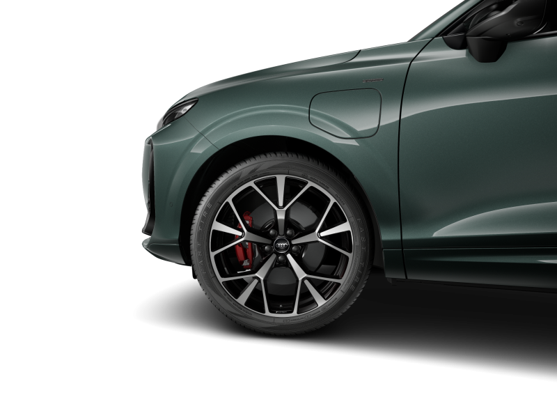 Audi Q3 S line – image 3 of 10