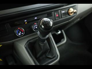 Volkswagen T6.1 Transporter – image 15 of 15