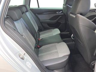 Škoda Octavia Selection – image 14 of 17