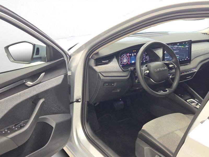 Škoda Octavia Selection – image 13 of 17