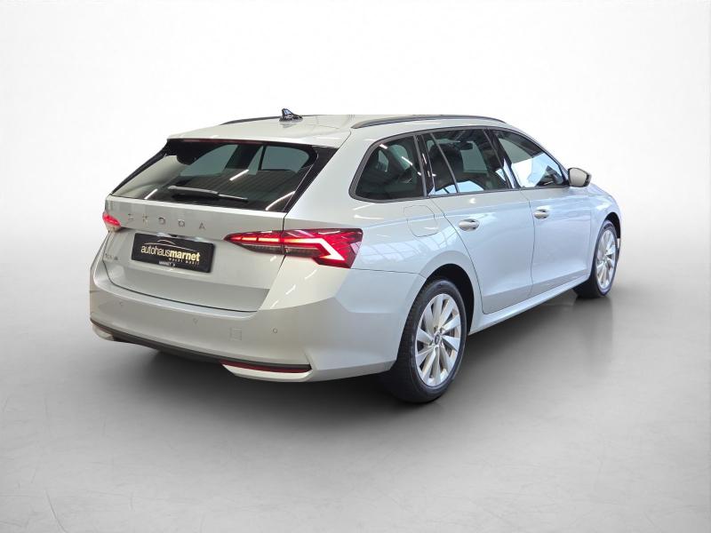 Škoda Octavia Selection – image 16 of 17