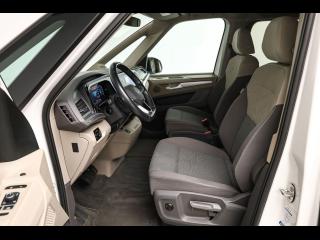Volkswagen T7 Multivan Edition – image 8 of 15