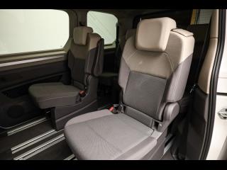 Volkswagen T7 Multivan Edition – image 12 of 15