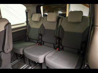 Volkswagen T7 Multivan Edition – image 13 of 15
