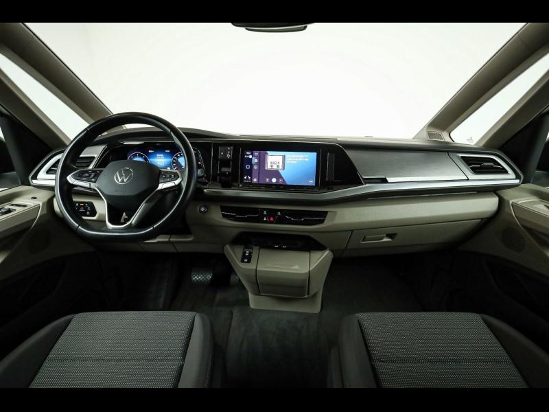 Volkswagen T7 Multivan Edition – image 10 of 15