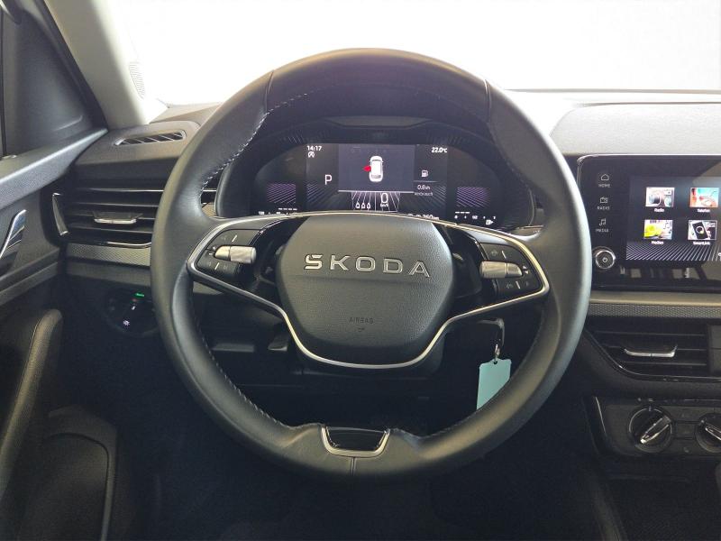 Škoda Kamiq Essence – image 8 of 15