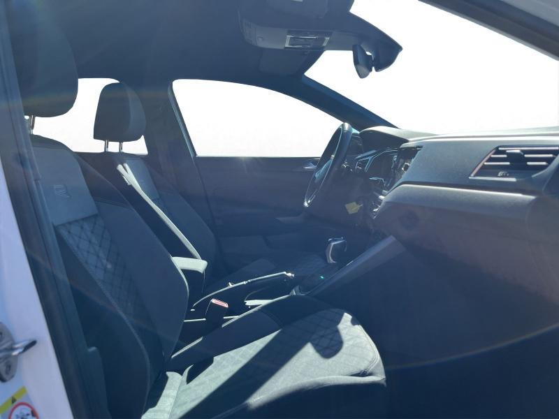 Volkswagen Taigo R-Line – image 4 of 24