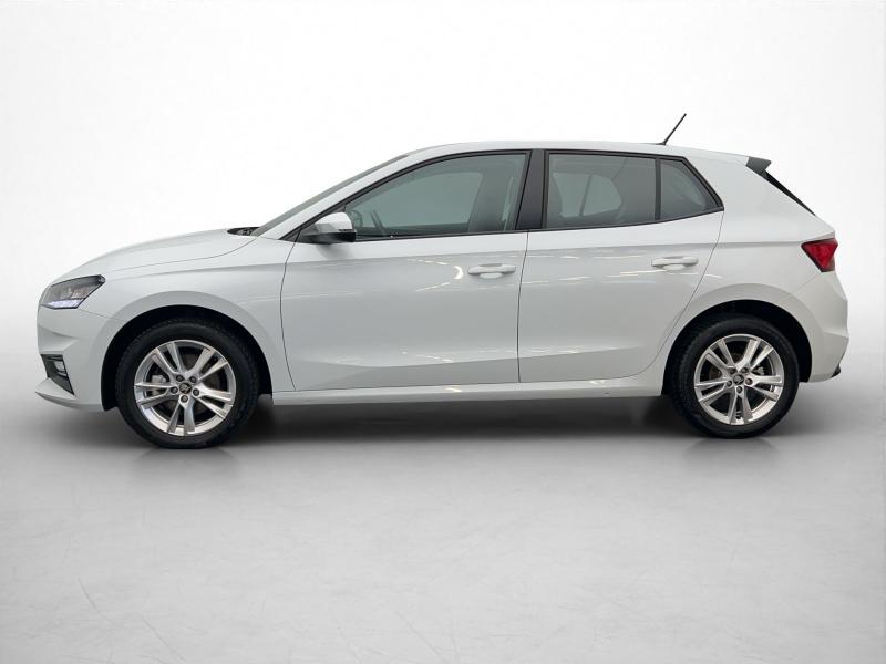 Škoda Fabia Selection – image 3 of 17